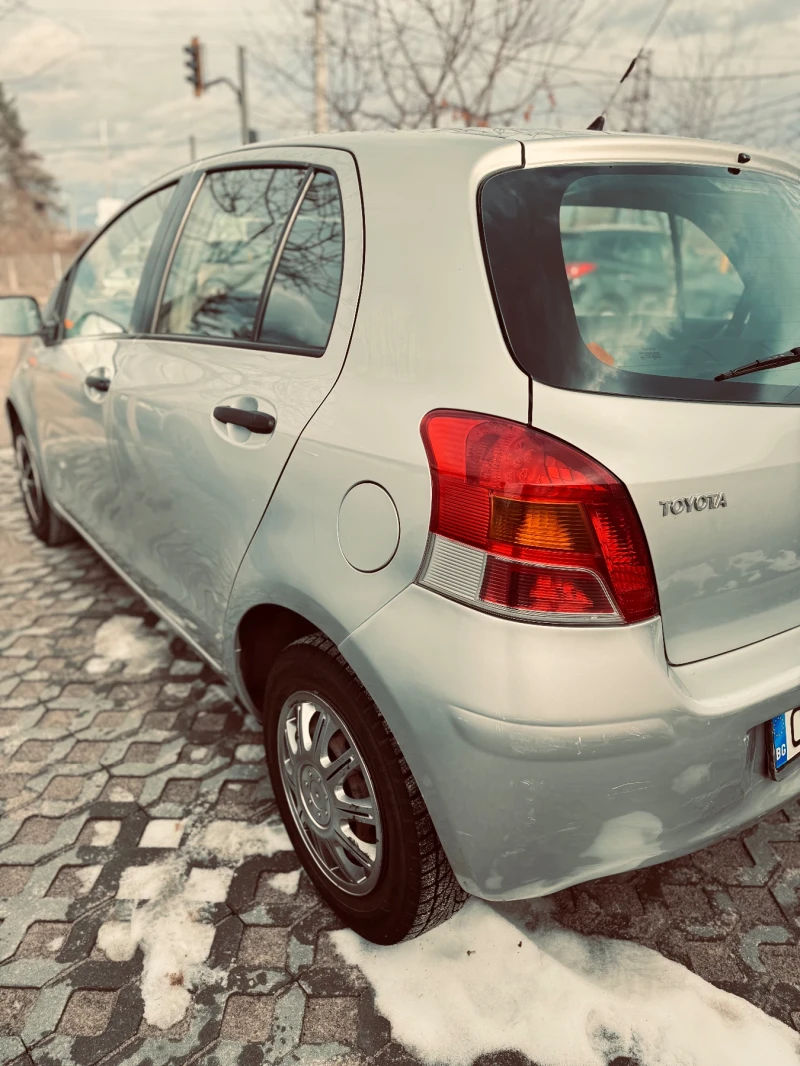 Toyota Yaris  1.0 VVT-i, снимка 9 - Автомобили и джипове - 48776026