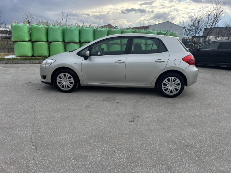 Toyota Auris 1.6 АВТОМАТИК, снимка 5 - Автомобили и джипове - 49532919