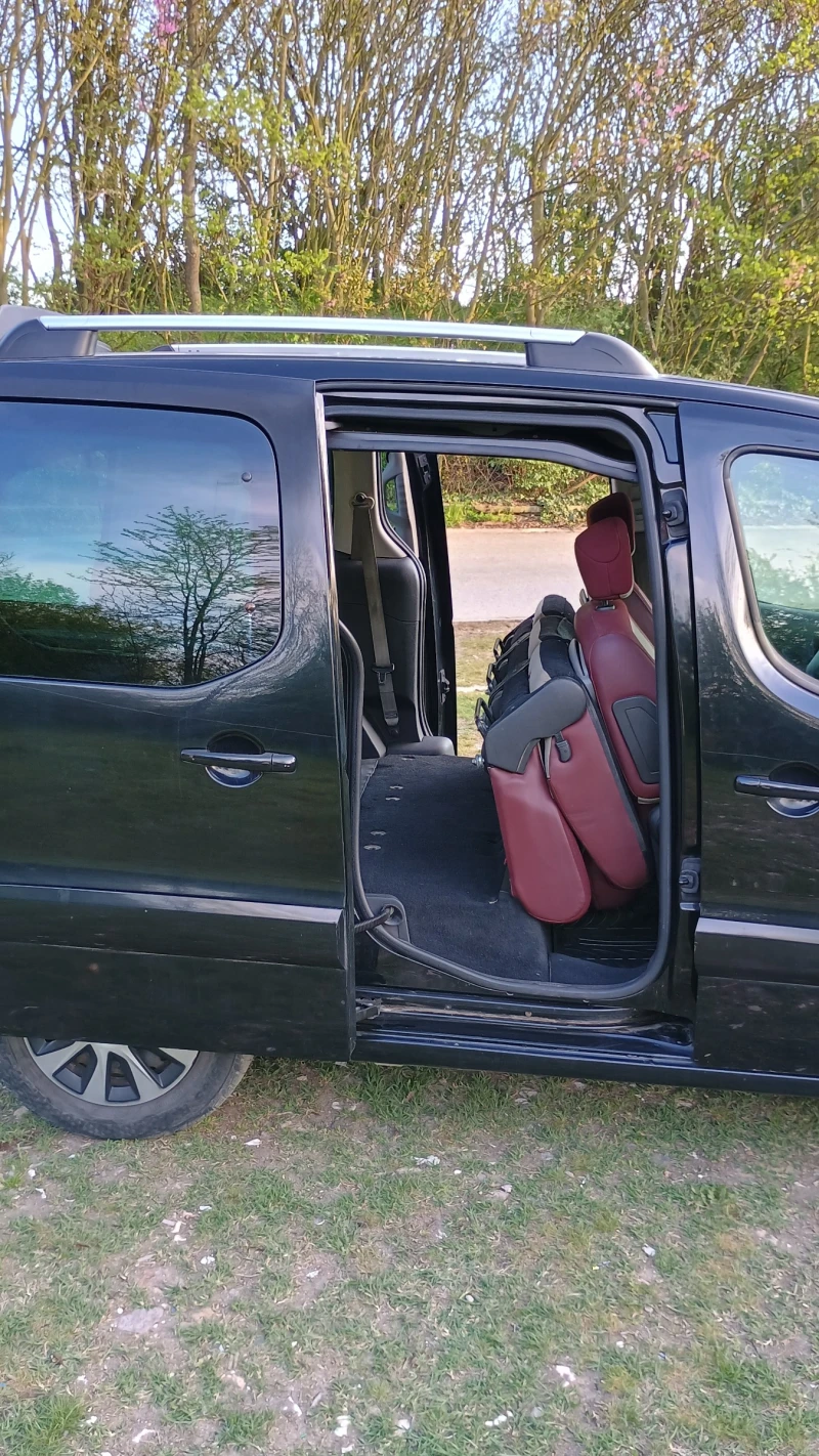Citroen Berlingo 1.6 Hdi Multispace, снимка 14 - Автомобили и джипове - 52304337