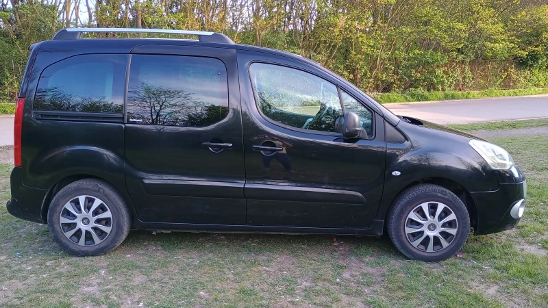 Citroen Berlingo 1.6 Hdi Multispace, снимка 4 - Автомобили и джипове - 52304337
