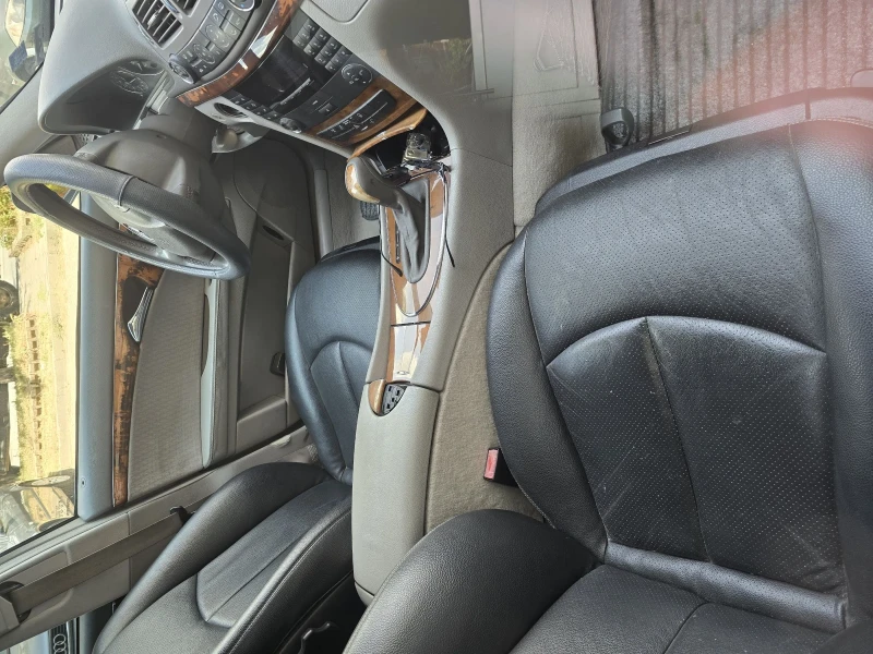 Mercedes-Benz E 220, снимка 6 - Автомобили и джипове - 52563895