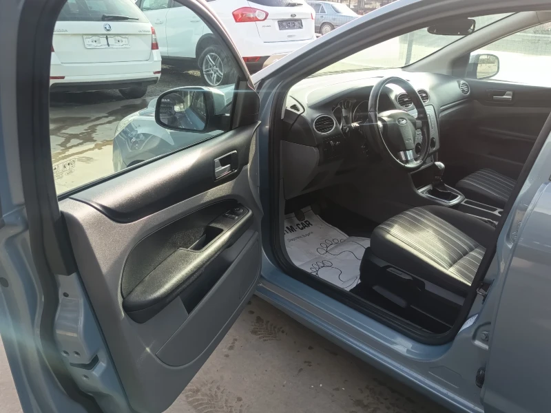 Ford Focus 1.6hdi, снимка 9 - Автомобили и джипове - 51310822