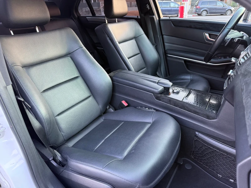 Mercedes-Benz E 220 AMG pack* Навигация* Кожа* Климатроник, снимка 13 - Автомобили и джипове - 51578578