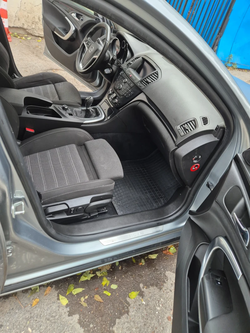 Opel Insignia Insignia sport 2013г, снимка 8 - Автомобили и джипове - 52343118