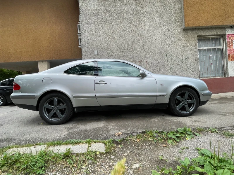 Mercedes-Benz CLK, снимка 3 - Автомобили и джипове - 52509820