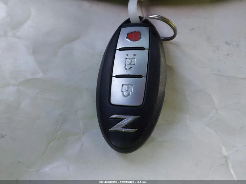 Nissan 370Z 3.7L V-6 DOHC, VVT, 332HP Rear Wheel Drive, снимка 3 - Автомобили и джипове - 53098269