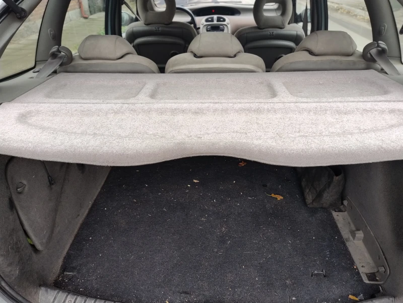 Citroen Xsara picasso 2.0HDI, снимка 9 - Автомобили и джипове - 53187318