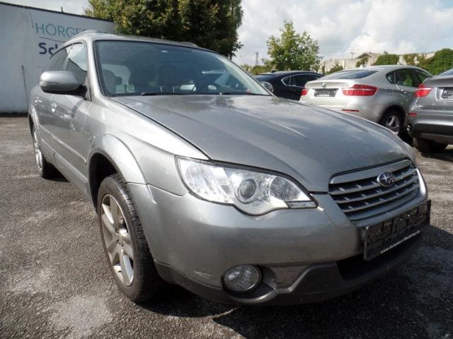 Subaru Outback 2.5, снимка 1 - Автомобили и джипове - 8332907