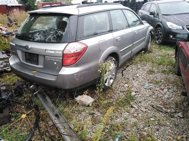 Subaru Outback 2.5, снимка 13 - Автомобили и джипове - 8332907