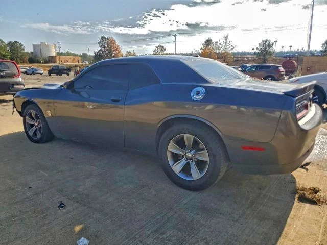Dodge Challenger 3.6L 6 Rear-wheel drive, снимка 2 - Автомобили и джипове - 52860471