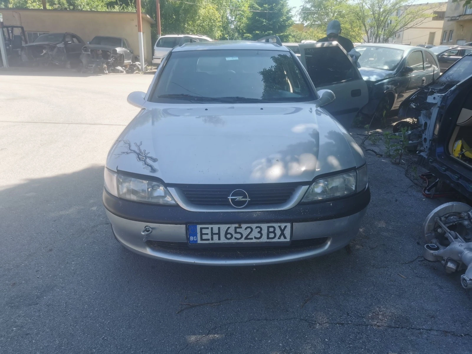 Opel Vectra 1.8 16V  - изображение 2