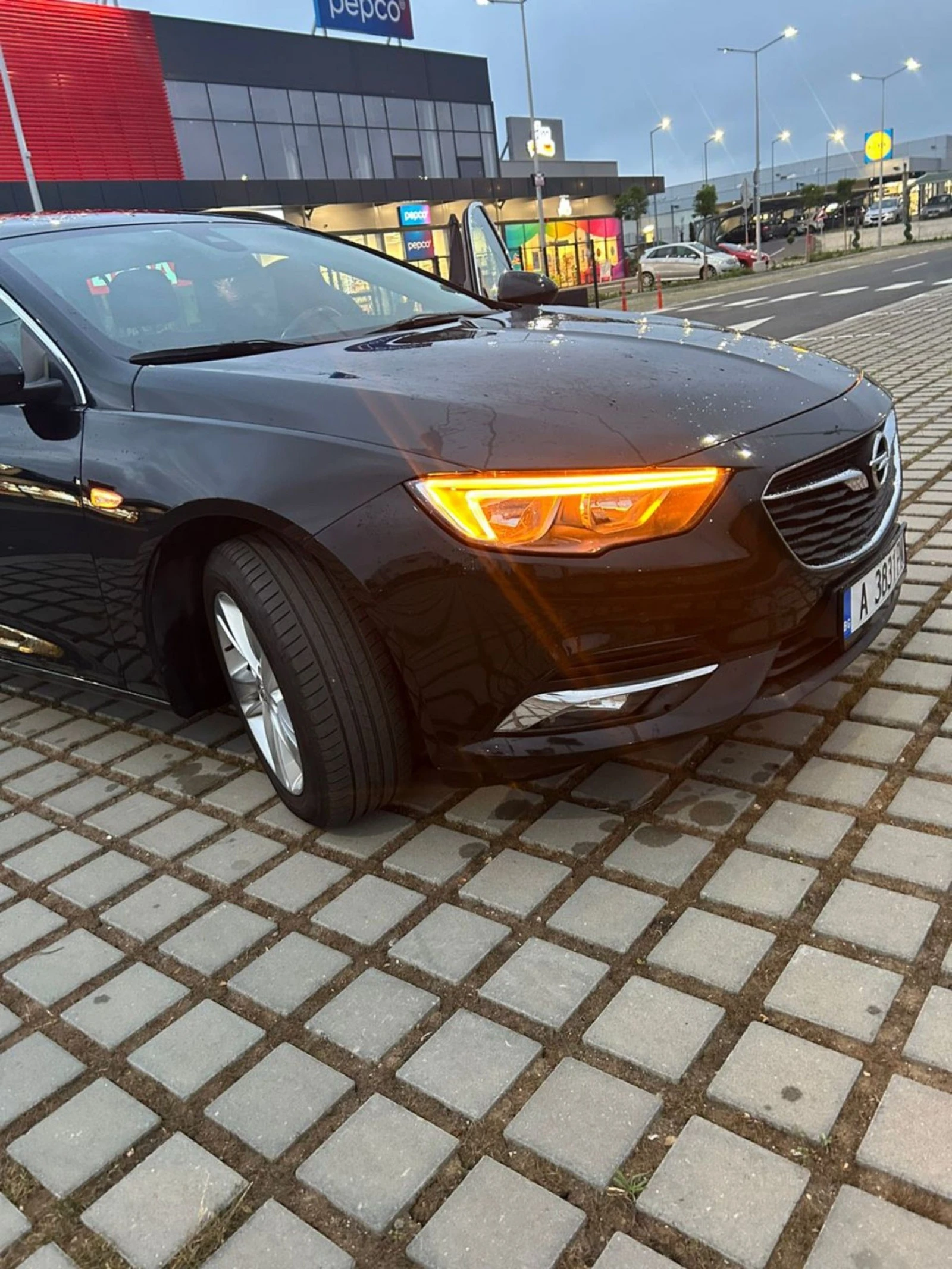 Opel Insignia Sports Tourer 1.6 CDTI 136 �.�. EURO 6 | Mobile.bg � ����������� 16