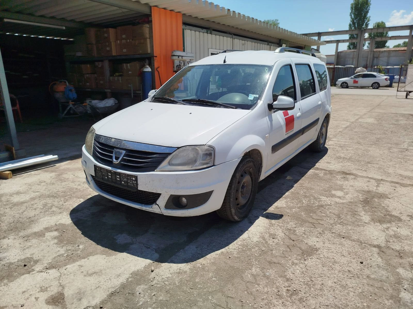 Dacia Logan 1.5 - изображение 3