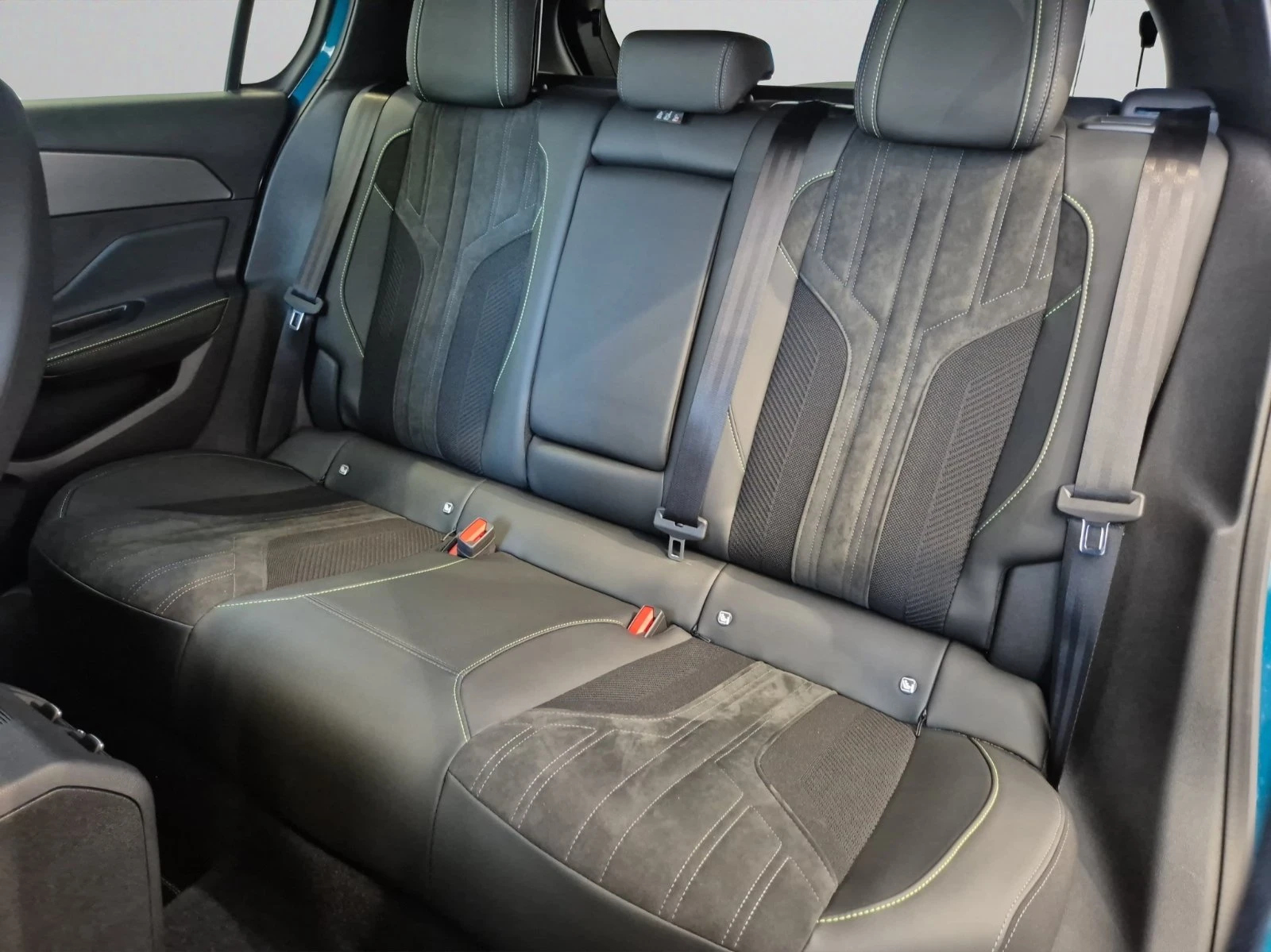 Peugeot 308 GT 1, 5 BlueHDi 130 EAT8 EURO 6.4 | Mobile.bg   14