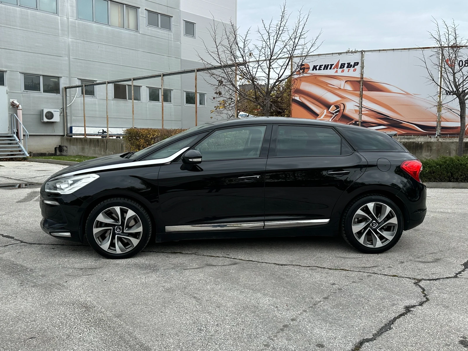 Citroen DS5 2.0d 181 к.с. - изображение 2