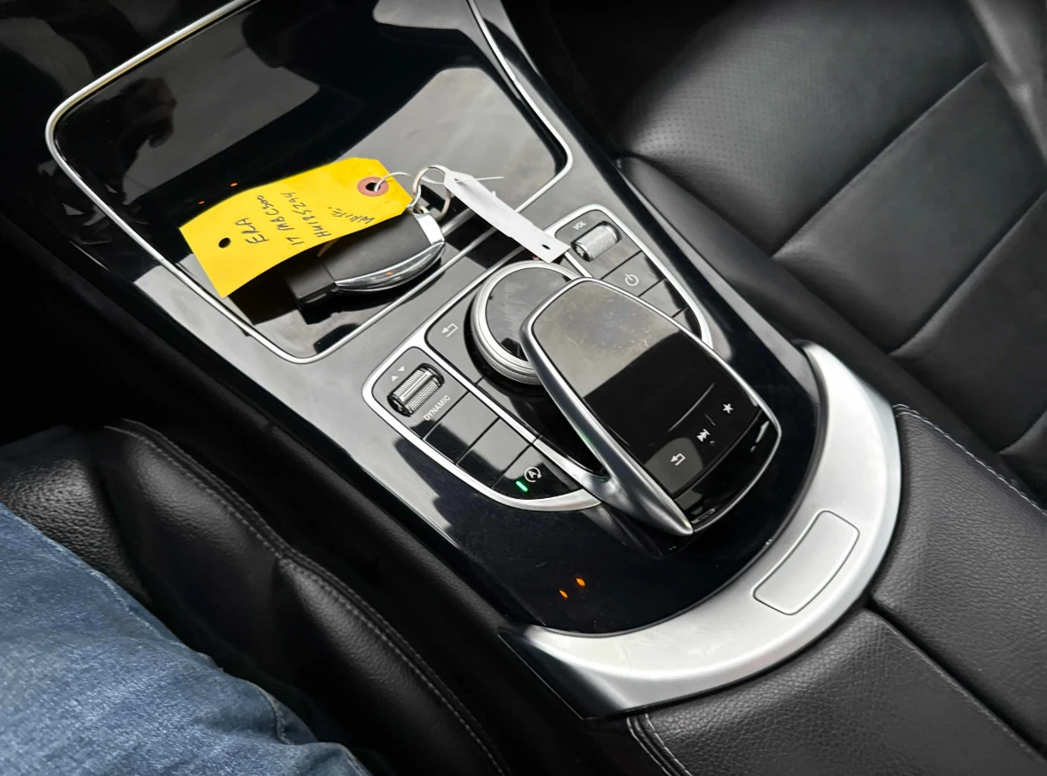 Mercedes-Benz C 300  - изображение 10