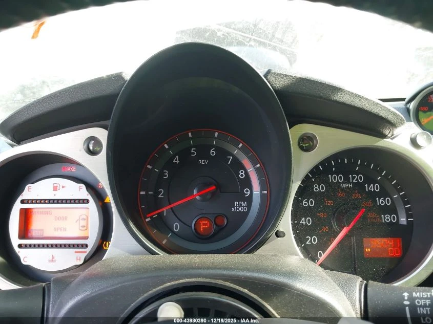 Nissan 370Z 3.7L V-6 DOHC, VVT, 332HP Rear Wheel Drive | Mobile.bg � ����������� 12