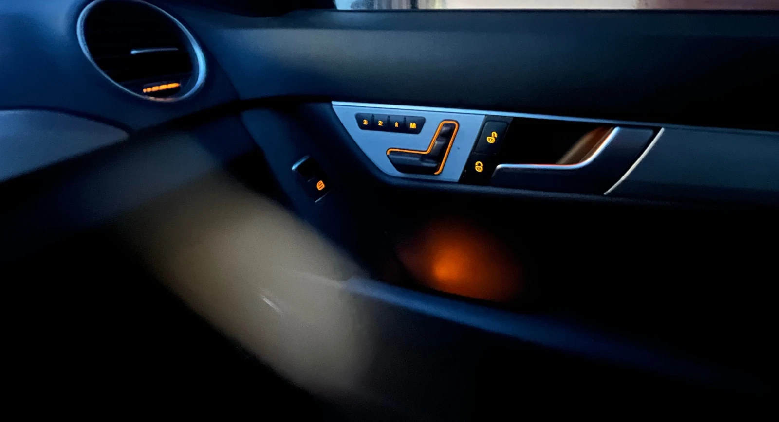 Mercedes-Benz C 250 CDI AMG ТОП СЪСТОЯНИЕ , снимка 14 - Автомобили и джипове - 53991649