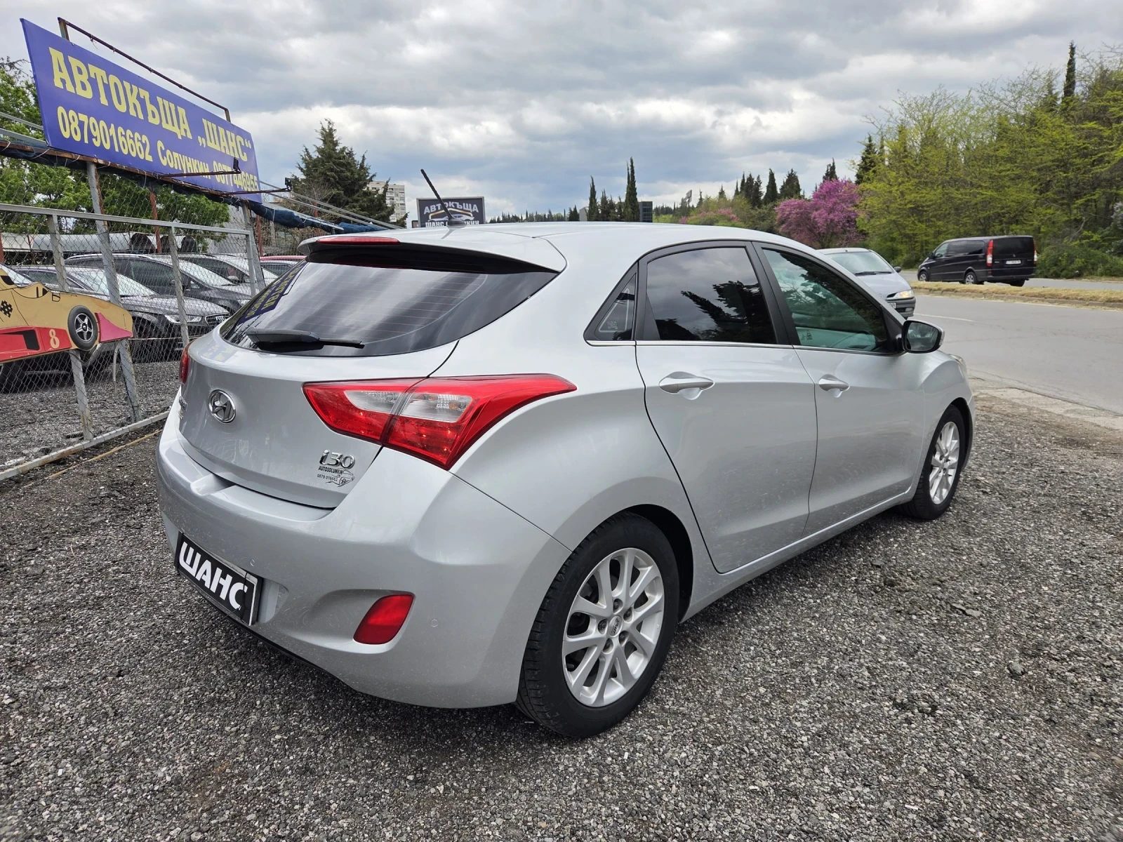 Hyundai I30 1, 6 benzin 136 hp, снимка 5 - Автомобили и джипове - 54387692