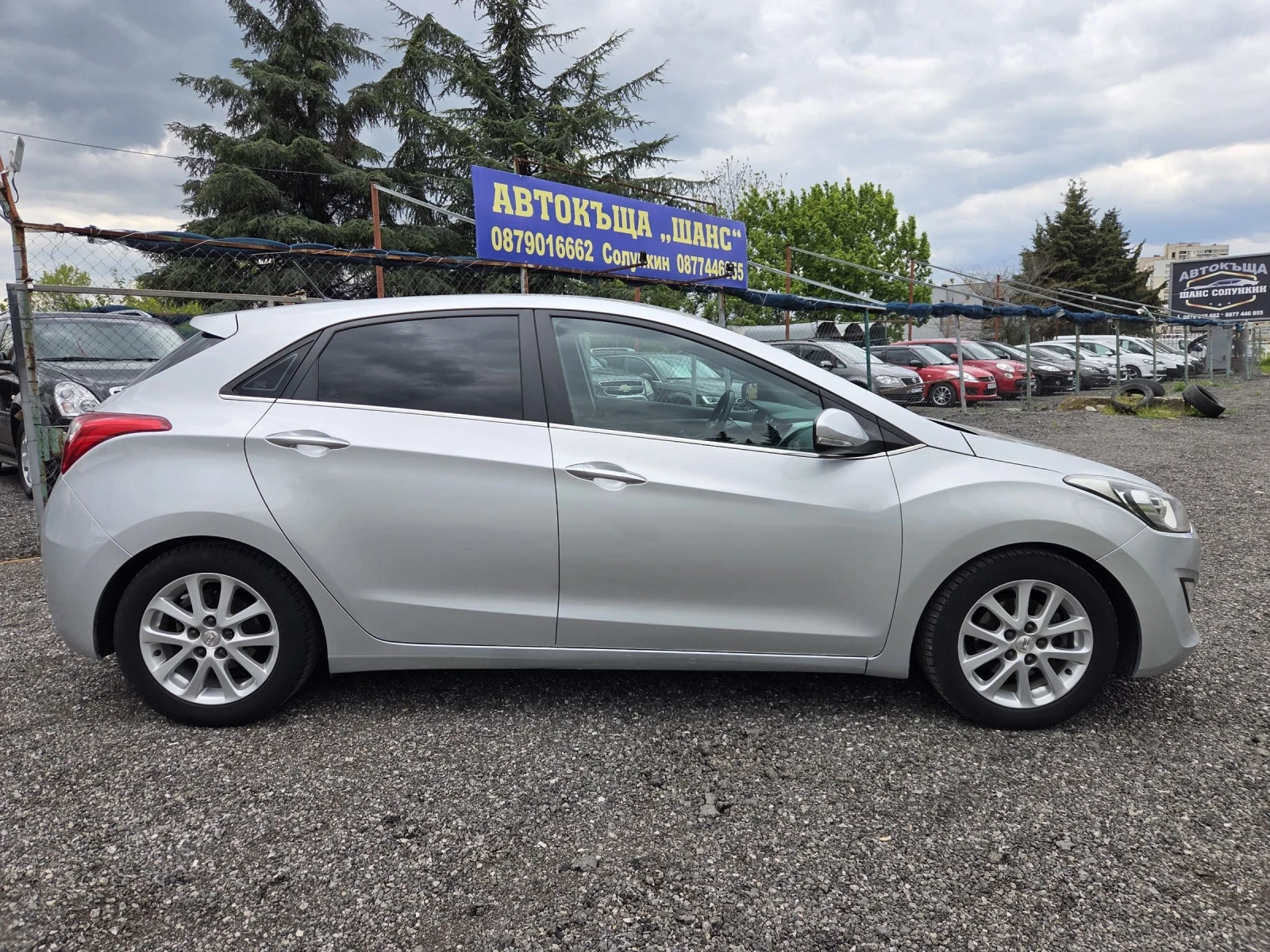Hyundai I30 1, 6 benzin 136 hp, снимка 4 - Автомобили и джипове - 54387692