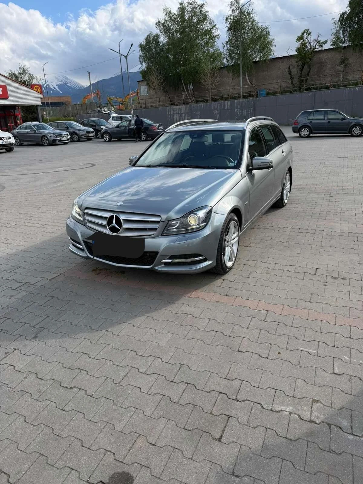Mercedes-Benz C 200, снимка 8 - Автомобили и джипове - 54563395