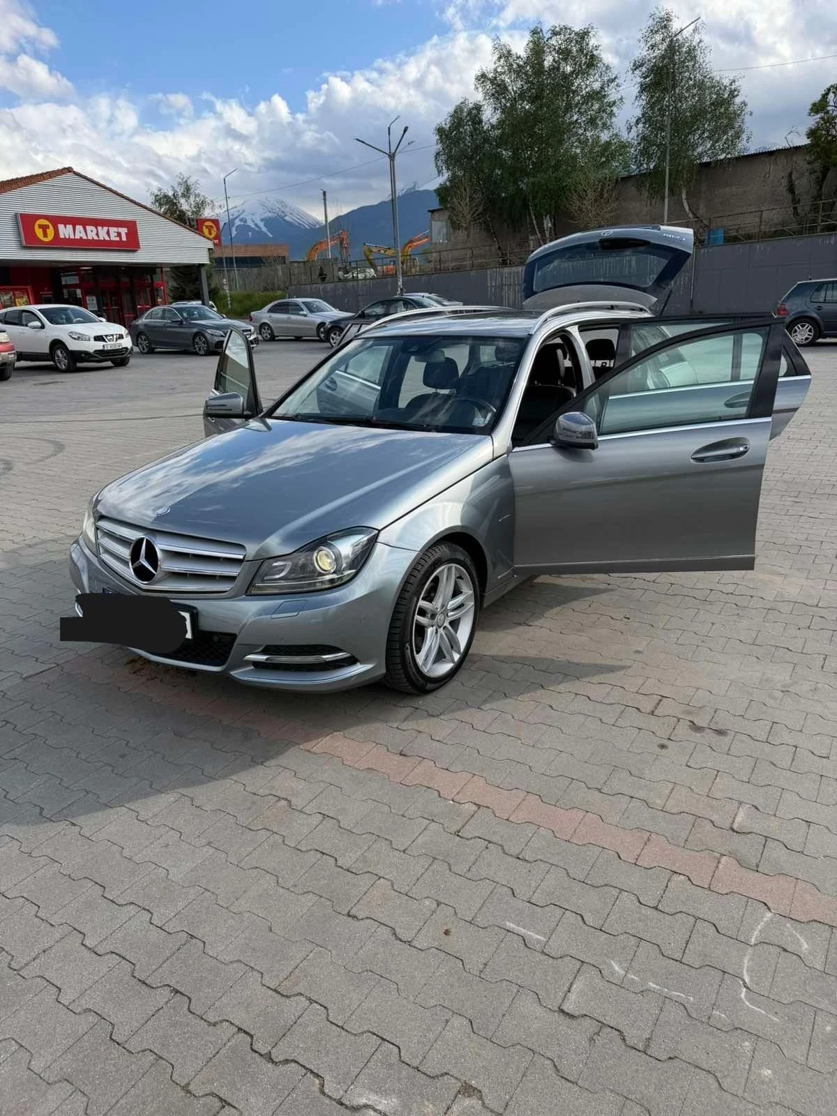 Mercedes-Benz C 200, снимка 5 - Автомобили и джипове - 54563395