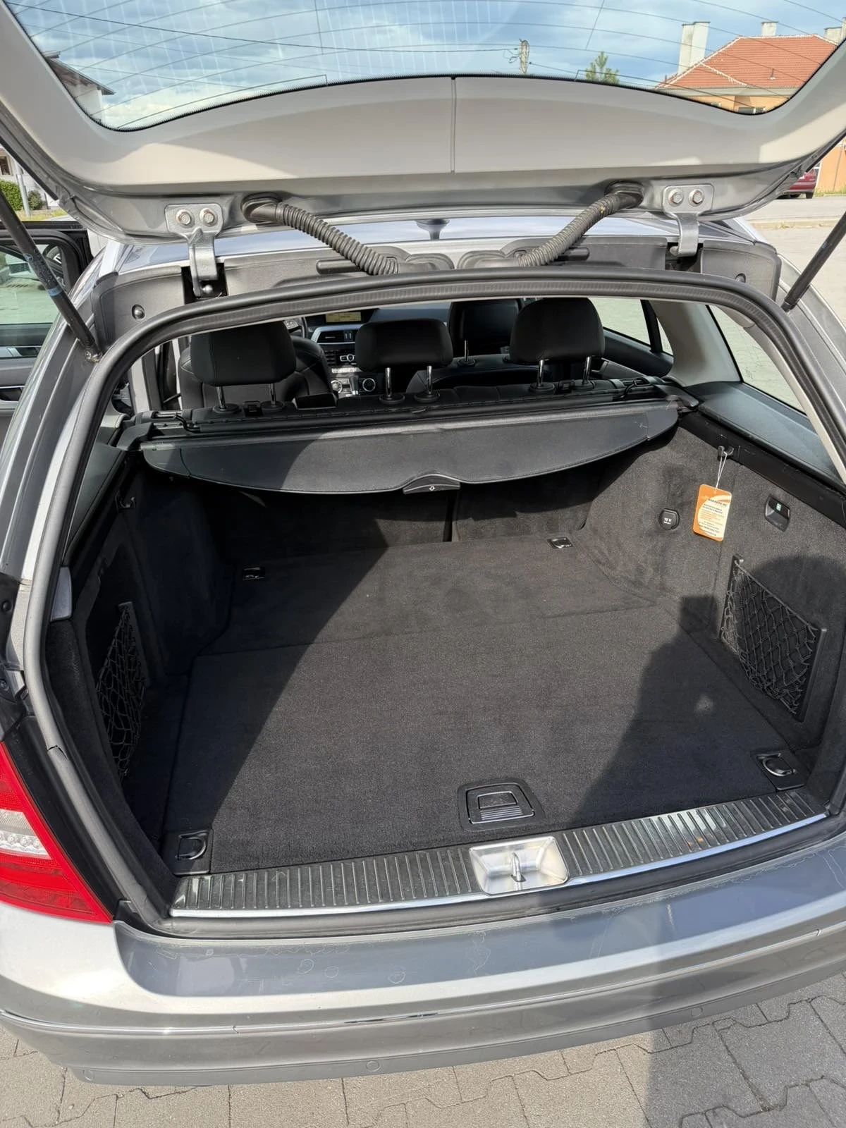 Mercedes-Benz C 200, снимка 4 - Автомобили и джипове - 54563395