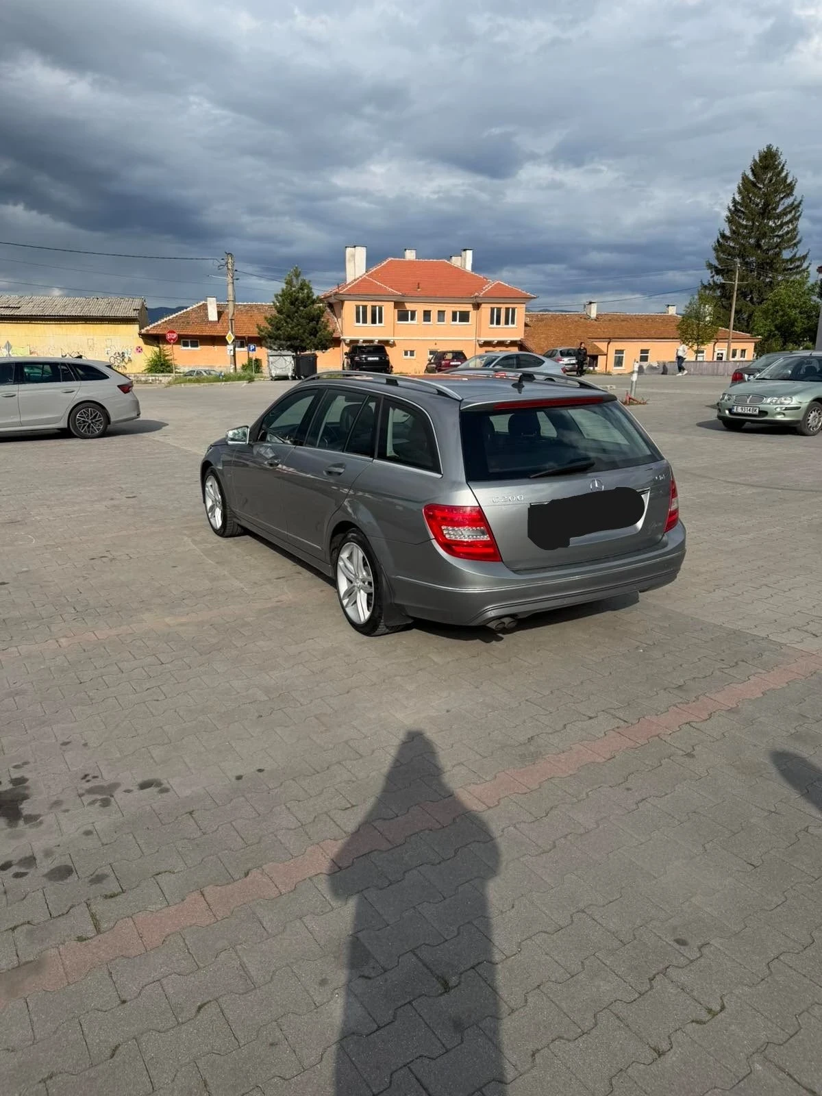Mercedes-Benz C 200, снимка 10 - Автомобили и джипове - 54563395