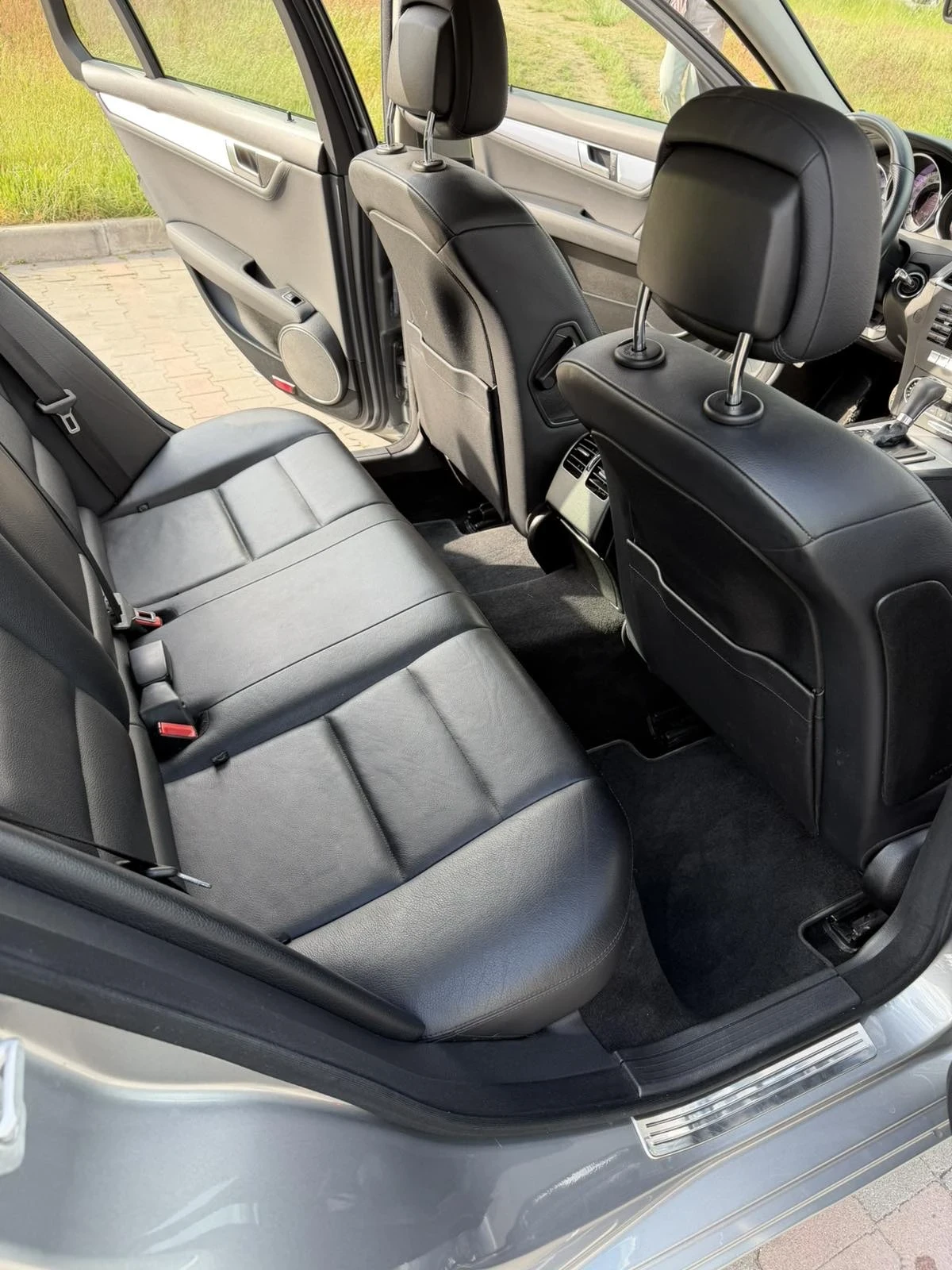 Mercedes-Benz C 200, снимка 2 - Автомобили и джипове - 54563395
