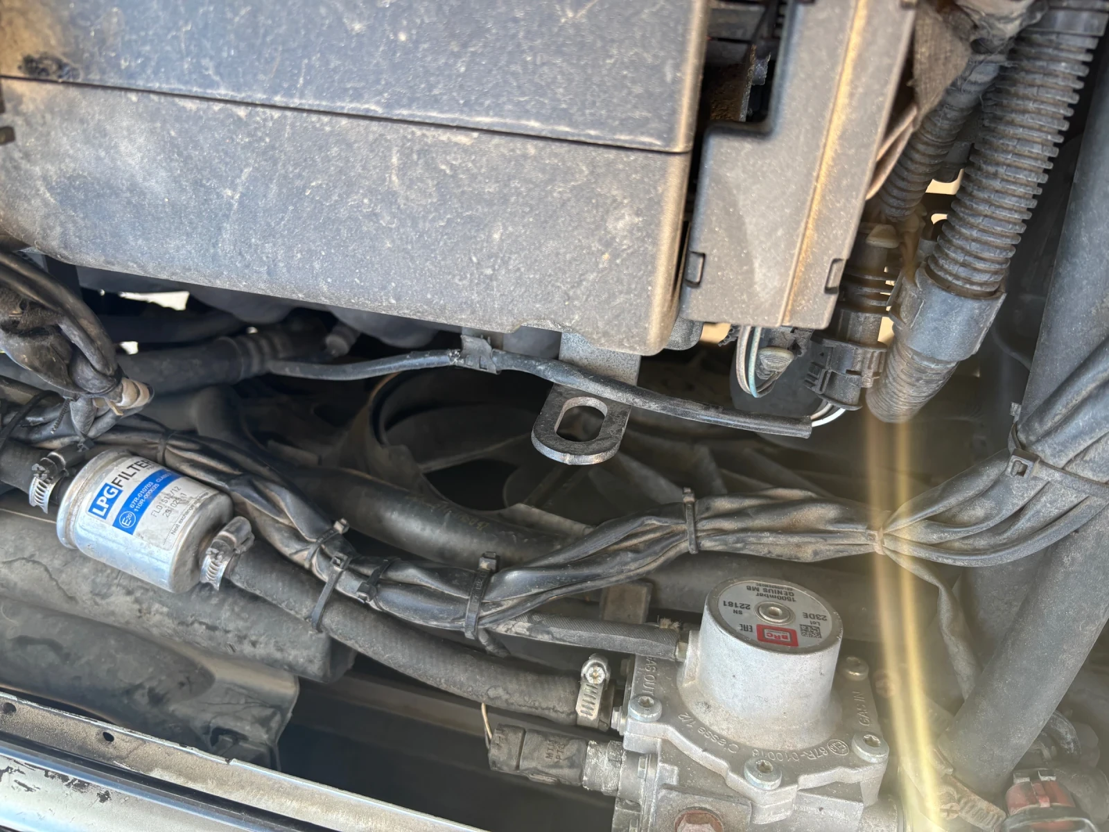 Opel Zafira 1.8 - Бензин/газ , снимка 11 - Автомобили и джипове - 54653456