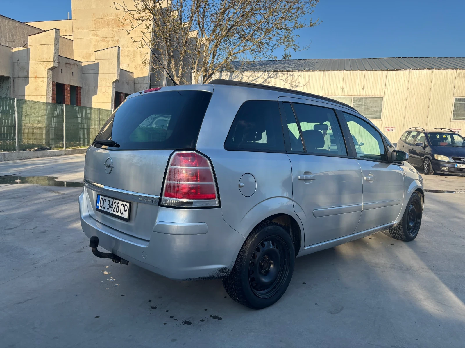 Opel Zafira 1.8 - Бензин/газ , снимка 3 - Автомобили и джипове - 54653456