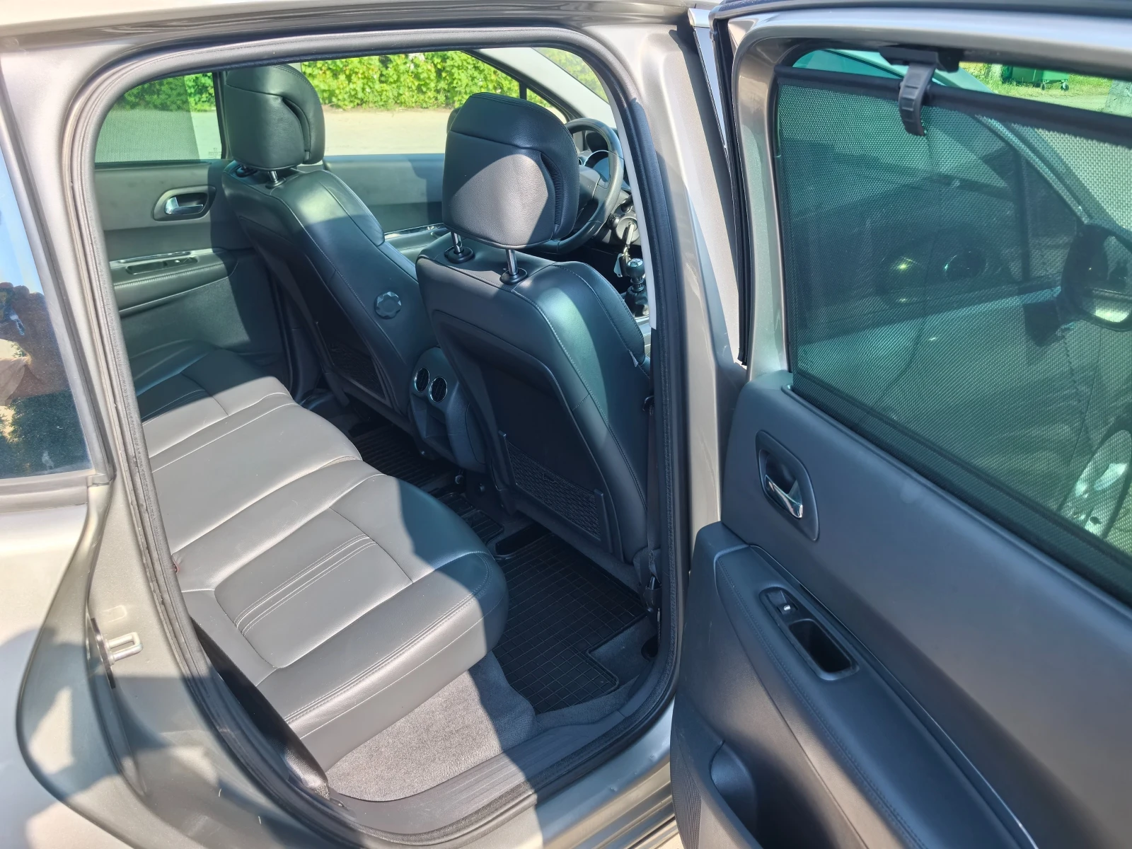 Peugeot 3008 2.0HDI Navi Panorama , снимка 9 - Автомобили и джипове - 54799924