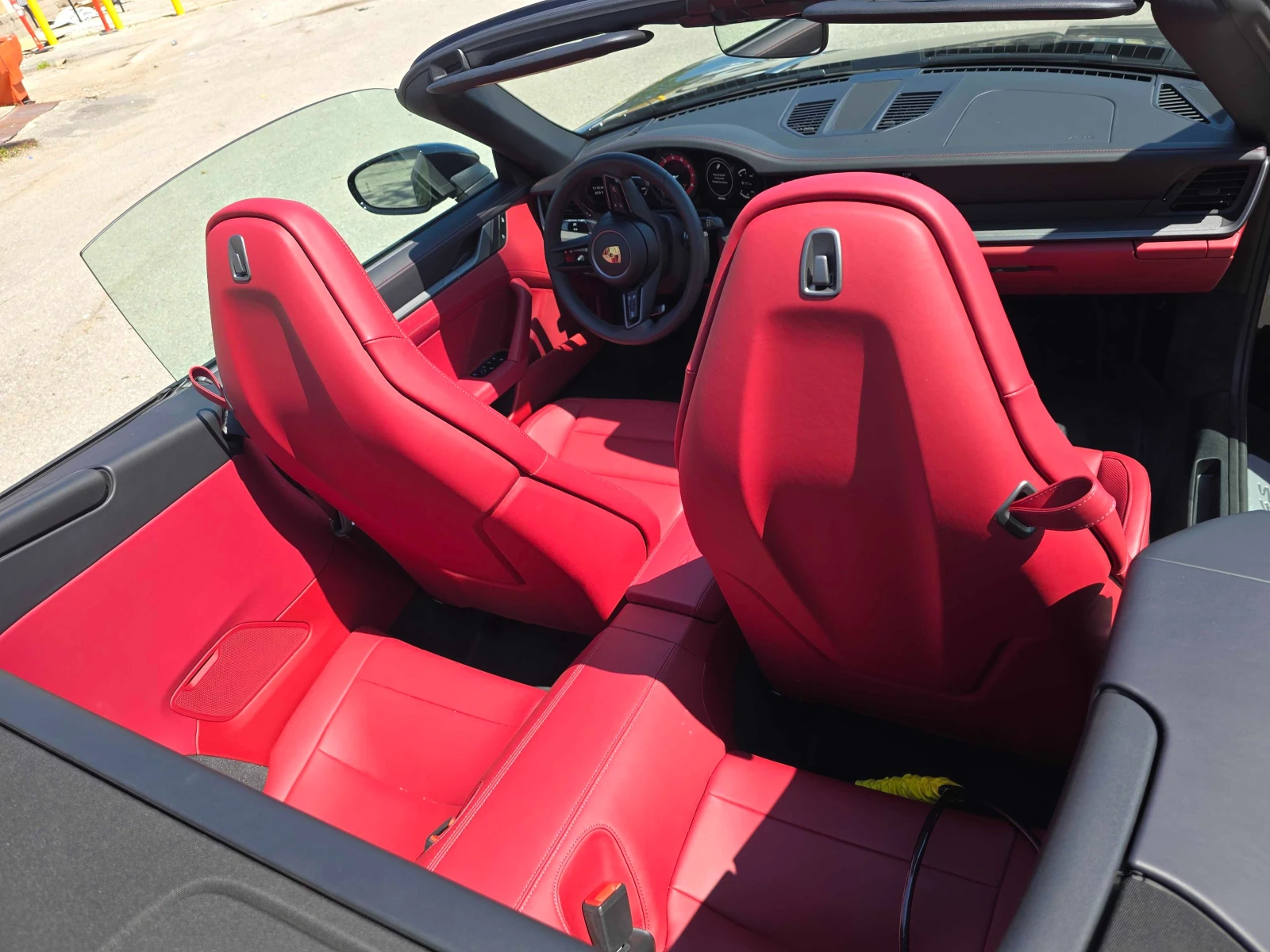 Porsche 911 3 пъти обслужена в Porsche / 1 собственик / НОВА!!, снимка 8 - Автомобили и джипове - 54866478