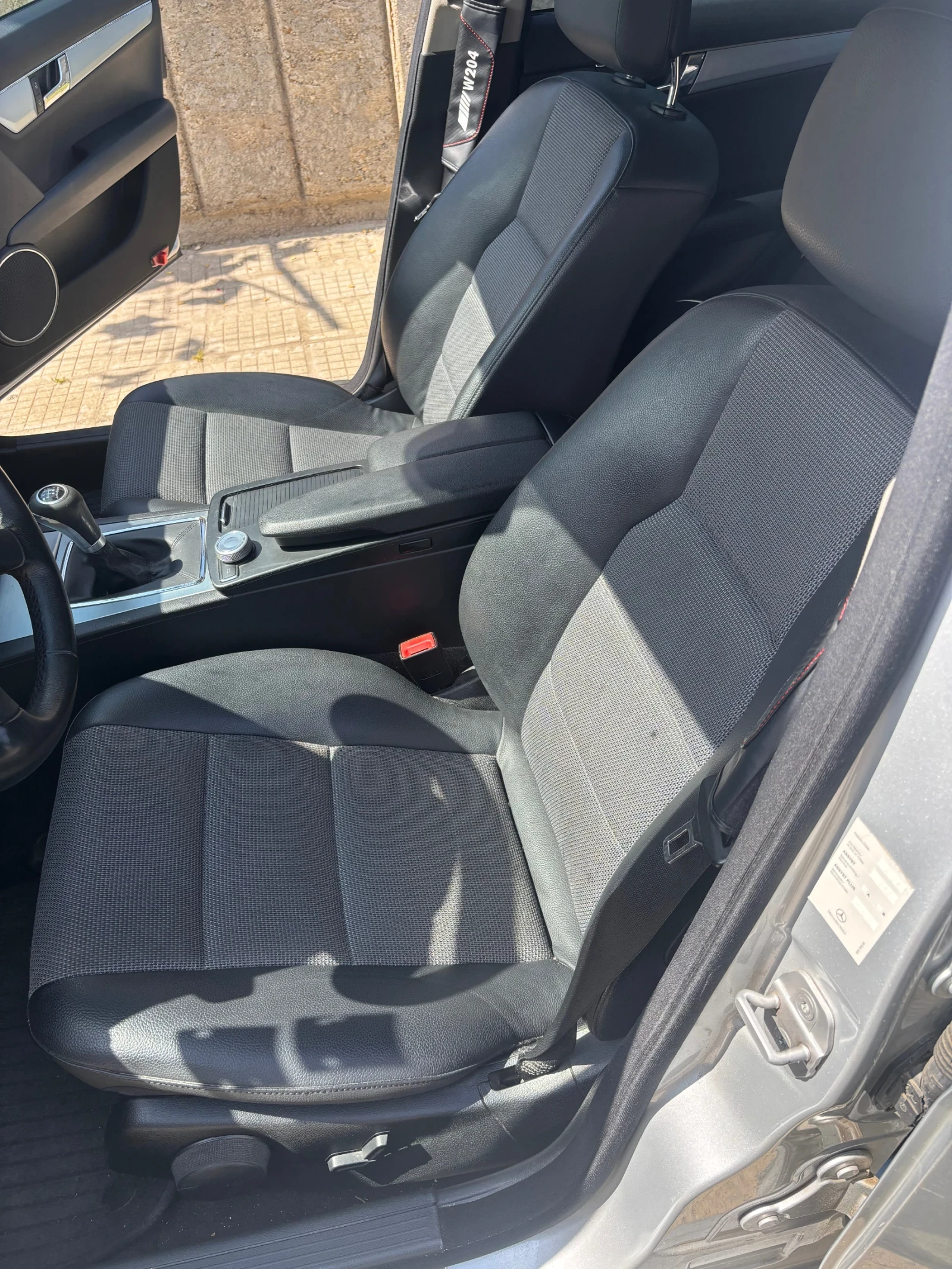 Mercedes-Benz C 220, снимка 7 - Автомобили и джипове - 54910735