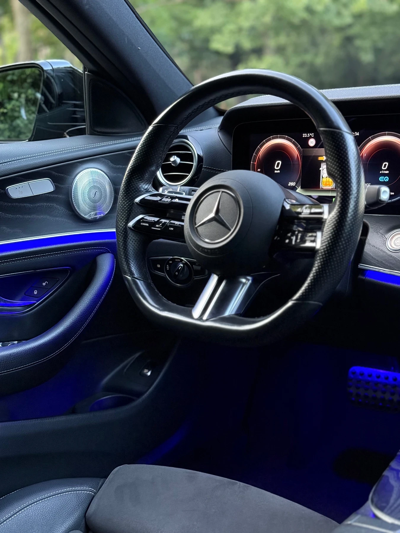 Mercedes-Benz E 300 E300de/Plug-in/AMG/9G/306h.p., снимка 7 - Автомобили и джипове - 55183193