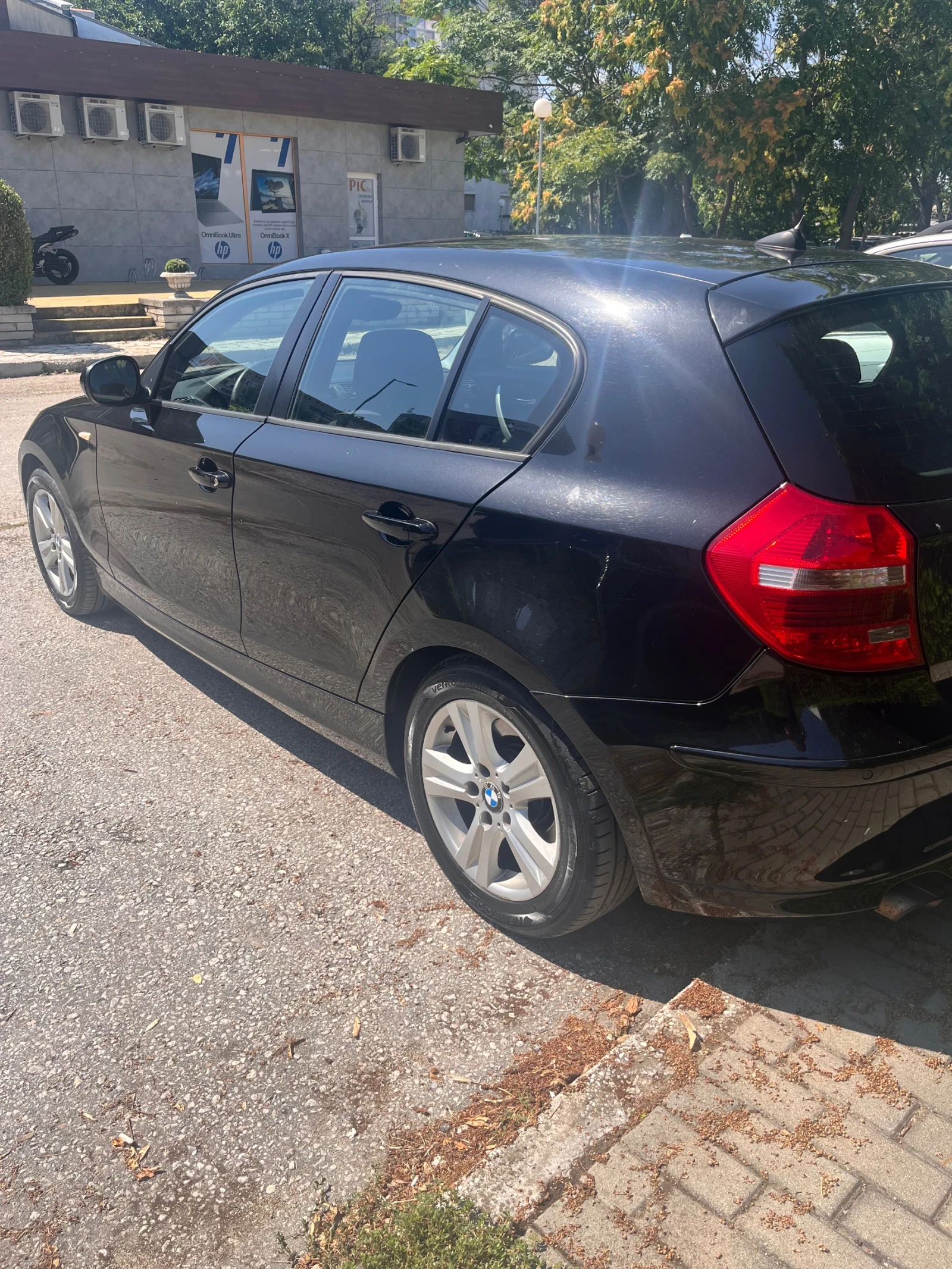 BMW 118 Facelift , снимка 6 - Автомобили и джипове - 55381390
