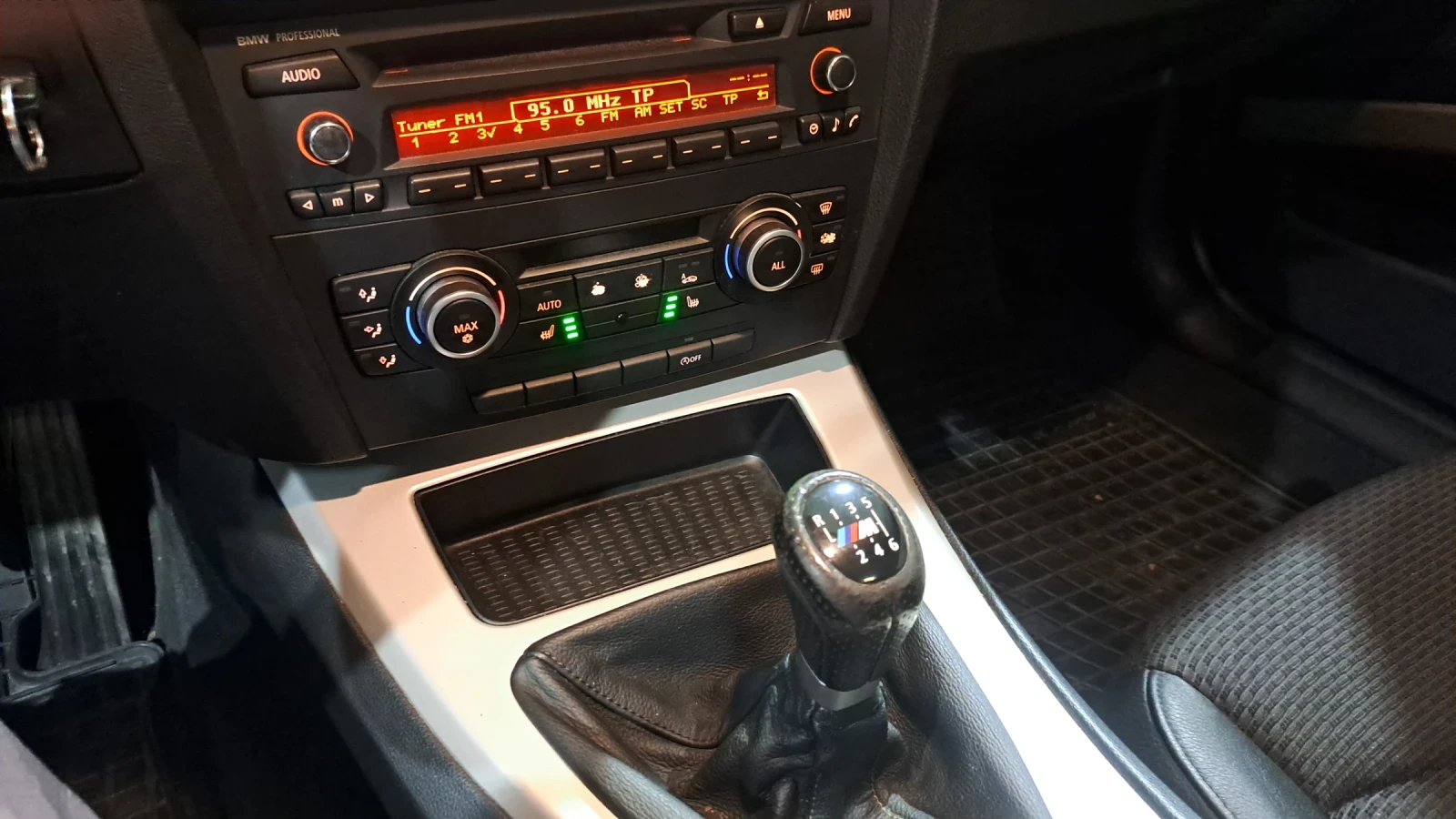 BMW 318, снимка 3 - Автомобили и джипове - 55880029