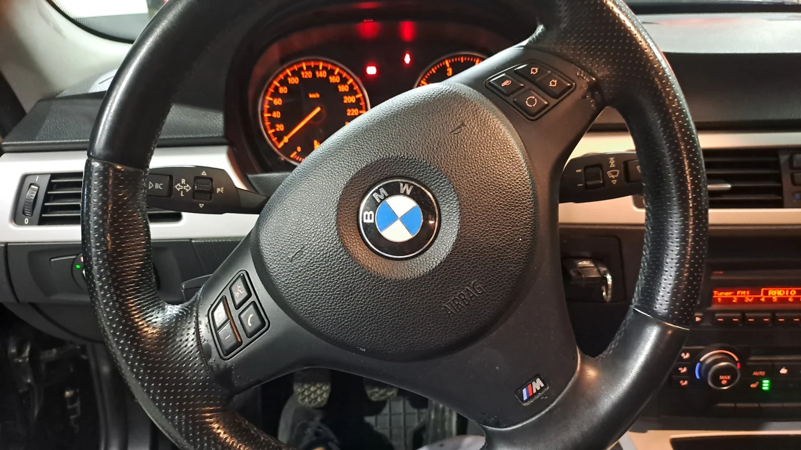 BMW 318, снимка 2 - Автомобили и джипове - 55880029