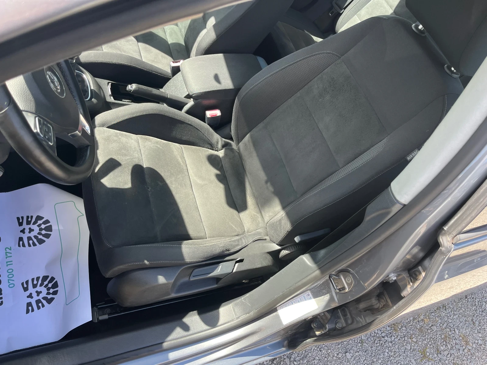 VW Golf 1.6TDi high line, снимка 8 - Автомобили и джипове - 55953422