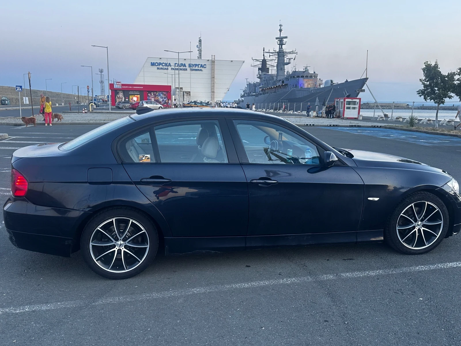 BMW 320, снимка 4 - Автомобили и джипове - 55996441