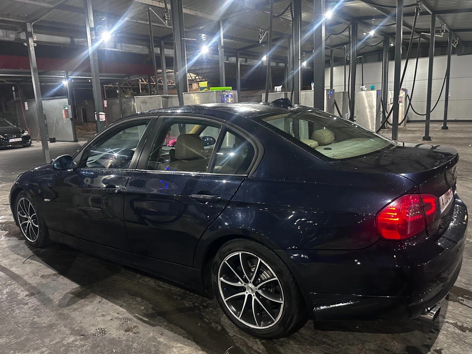 BMW 320, снимка 5 - Автомобили и джипове - 55996441