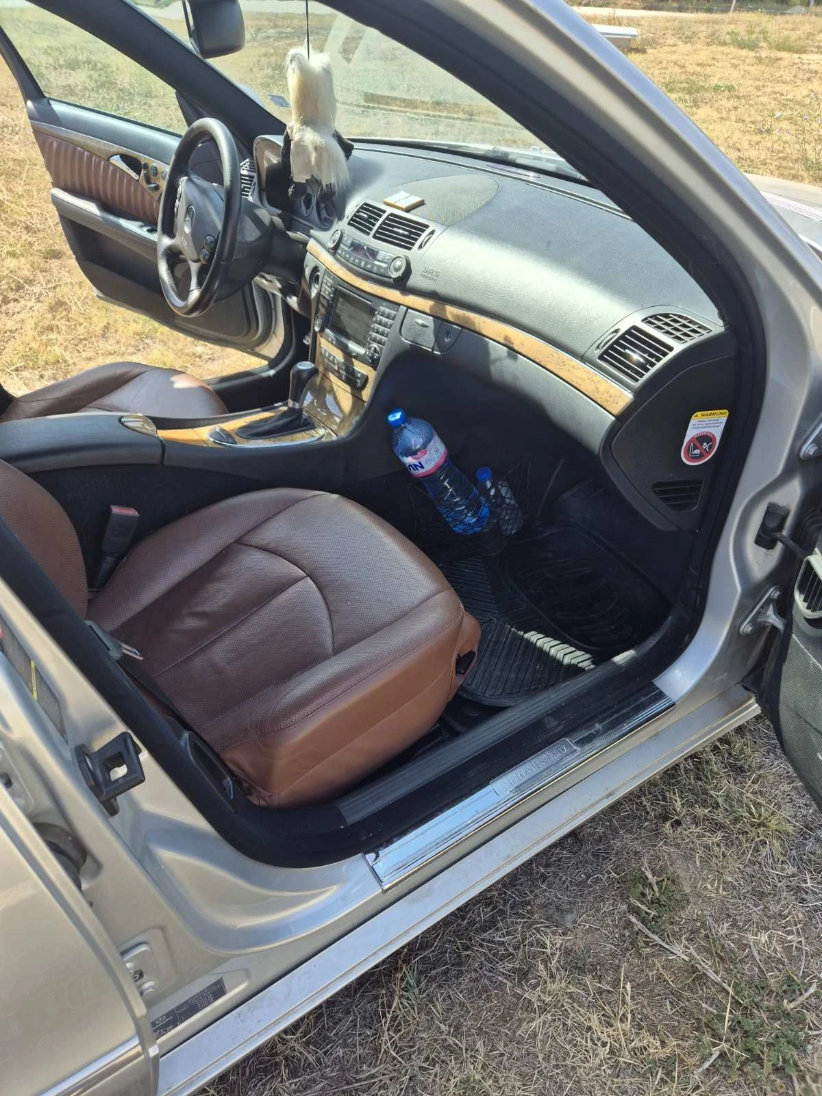 Mercedes-Benz E 300 Блутек, снимка 7 - Автомобили и джипове - 56326015