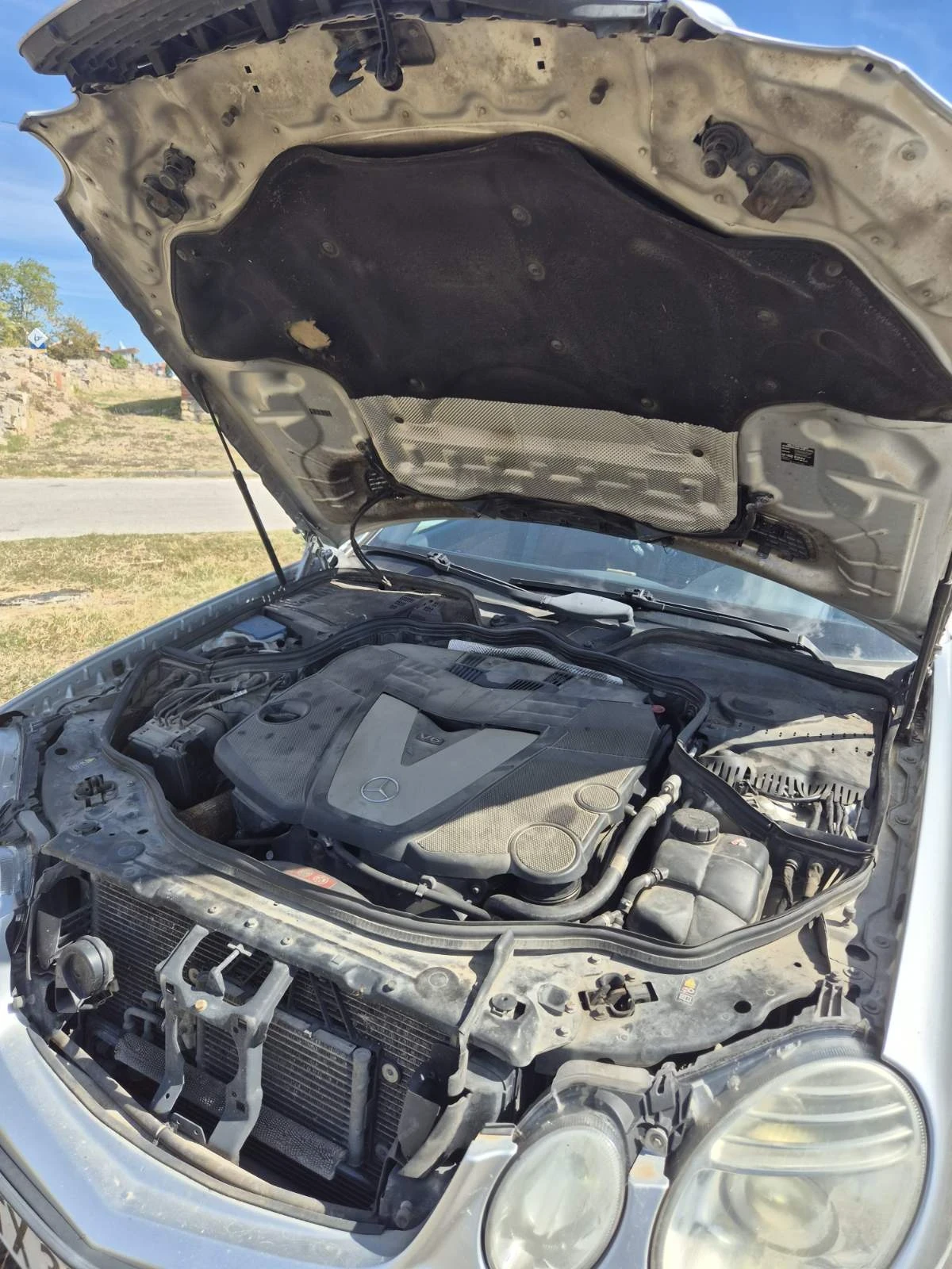 Mercedes-Benz E 300 Блутек, снимка 10 - Автомобили и джипове - 56326015