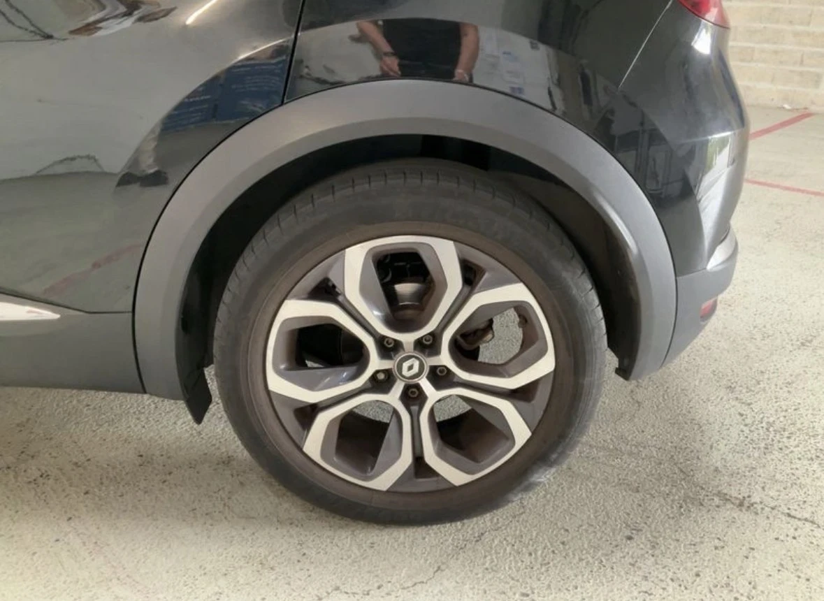 Renault Captur 1.6Hybrid E-Tech Techno , снимка 6 - Автомобили и джипове - 56484092