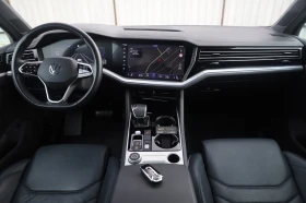 VW Touareg 3.0TSI 4x4 KAM ACC Pano SitzKlima HuD Ambient iCar, снимка 11
