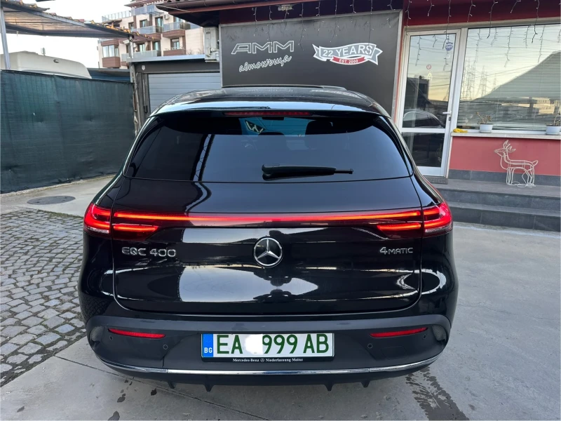 Mercedes-Benz EQC 4 MATIC* AMG* DISTRONIC* PANORAMA* 360* СТЕПЕНКИ* , снимка 17 - Автомобили и джипове - 45446524