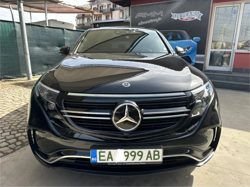 Mercedes-Benz EQC 4 MATIC* AMG* DISTRONIC* PANORAMA* 360* СТЕПЕНКИ* , снимка 1 - Автомобили и джипове - 45446524