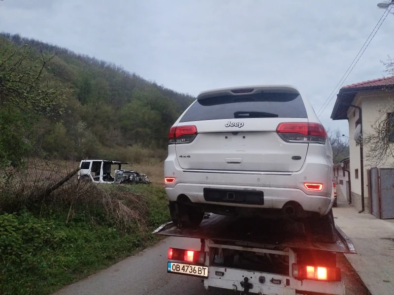 Jeep Grand cherokee Wk 2 , снимка 4 - Автомобили и джипове - 52404851