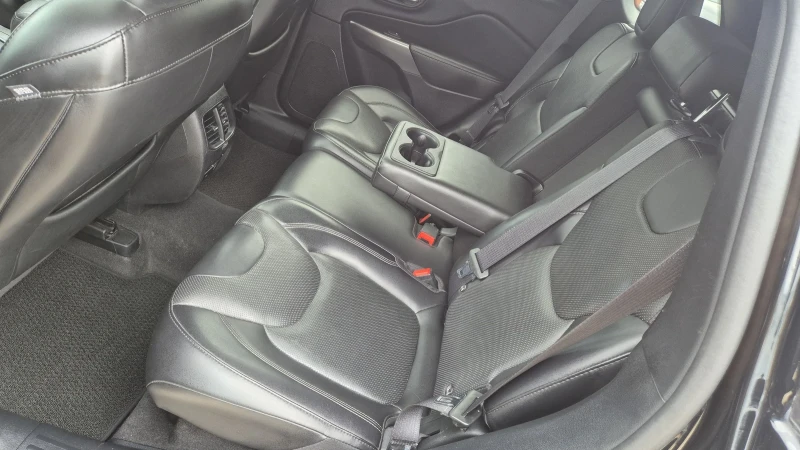 Jeep Cherokee 2.2 OVERLAND FULL ЛИЗИНГ ВИДЕО , снимка 12 - Автомобили и джипове - 52100582