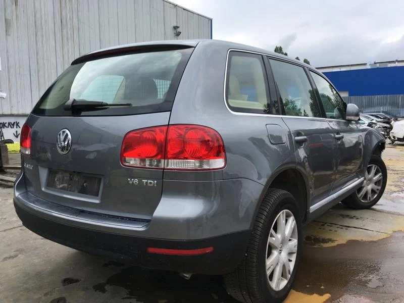 VW Touareg 3.0TDI BKS, снимка 2 - Автомобили и джипове - 22263244